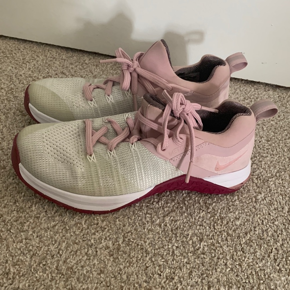 Metcon Nike barely worn